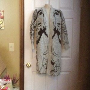 Long Gray and Black Patterned Cardigan